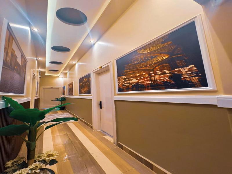 Golden Palace Hotel image