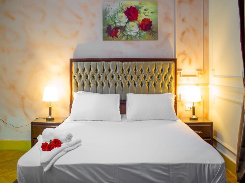 Golden Palace Hotel image