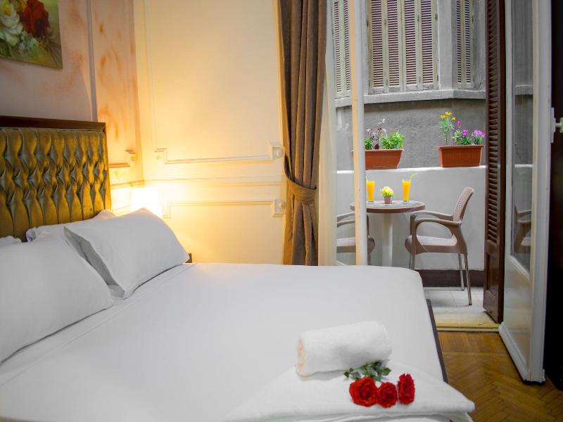 Golden Palace Hotel image