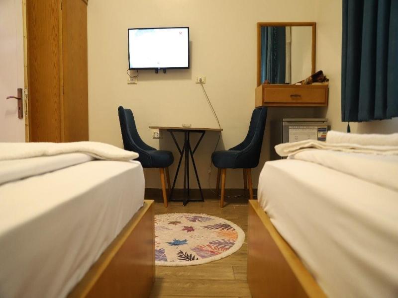 Golden Palace Hotel image