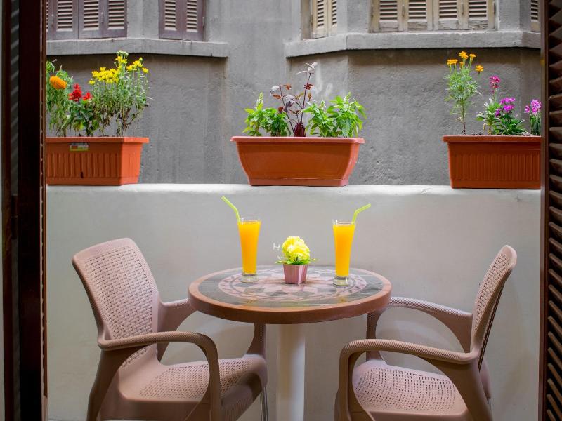 Golden Palace Hotel image
