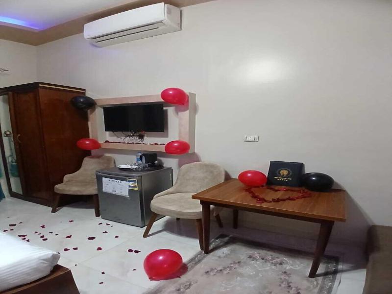 Golden Palace Hotel image