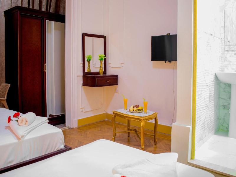 Golden Palace Hotel image