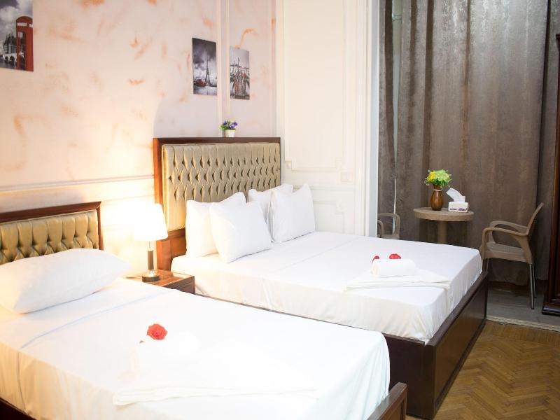 Golden Palace Hotel image