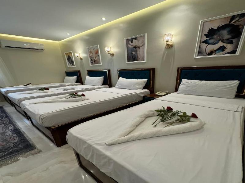 Golden Palace Hotel image