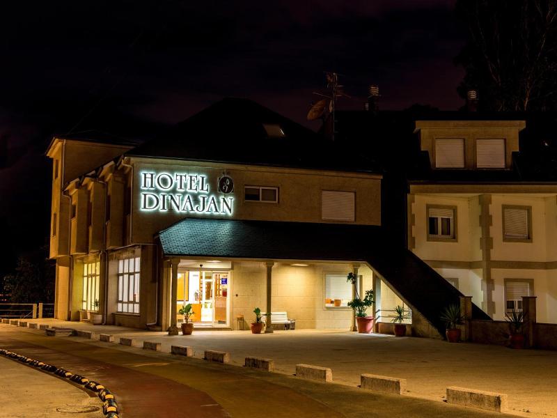 Hotel Dinajan image