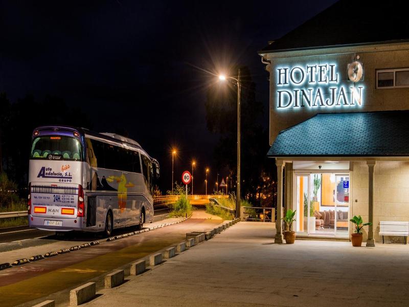 Hotel Dinajan image