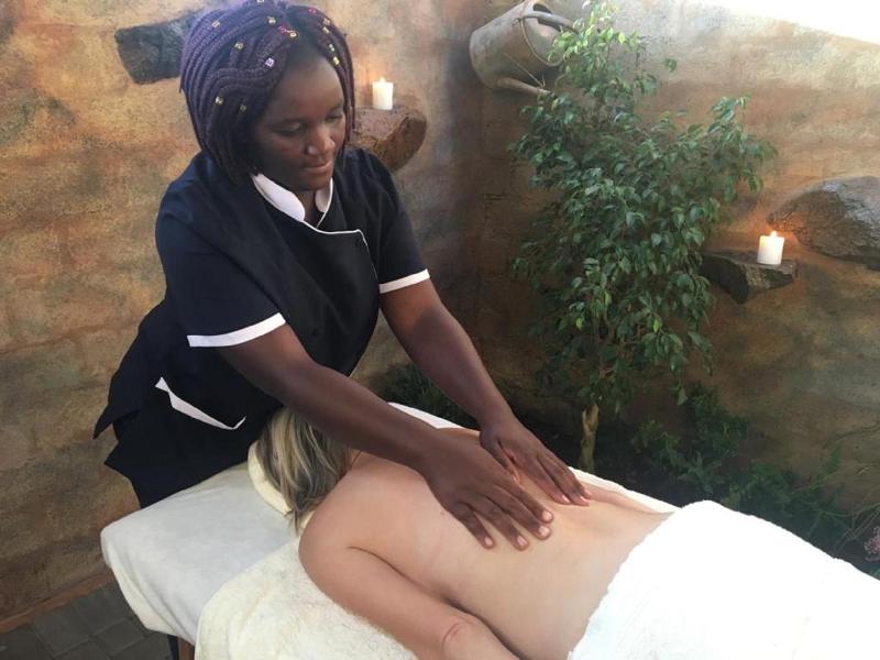 Guinea Feather Country Lodge & Spa
