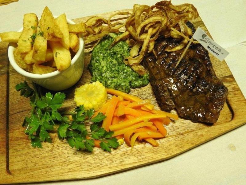 Guinea Feather Country Lodge & Spa