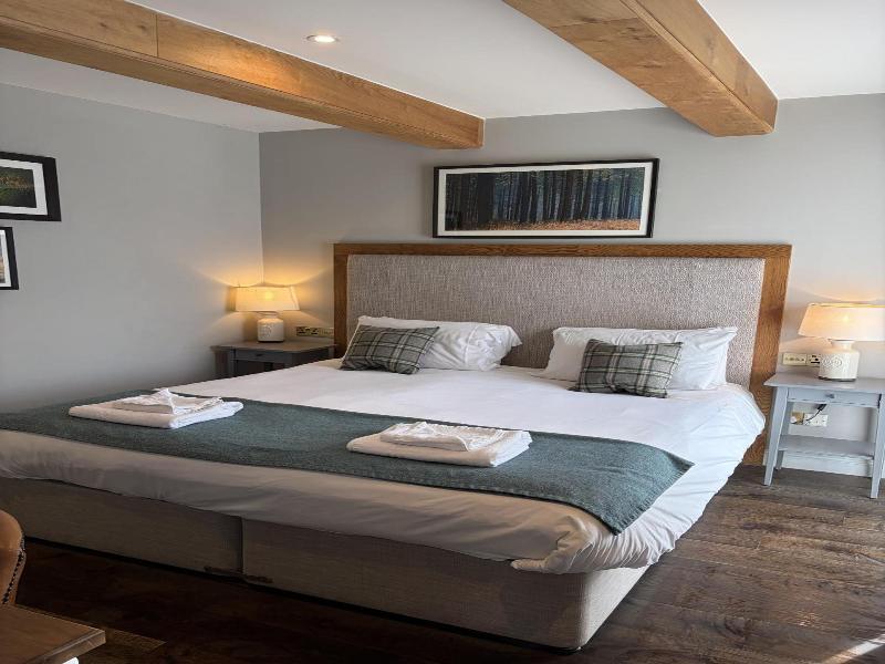 The Walhampton Arms image