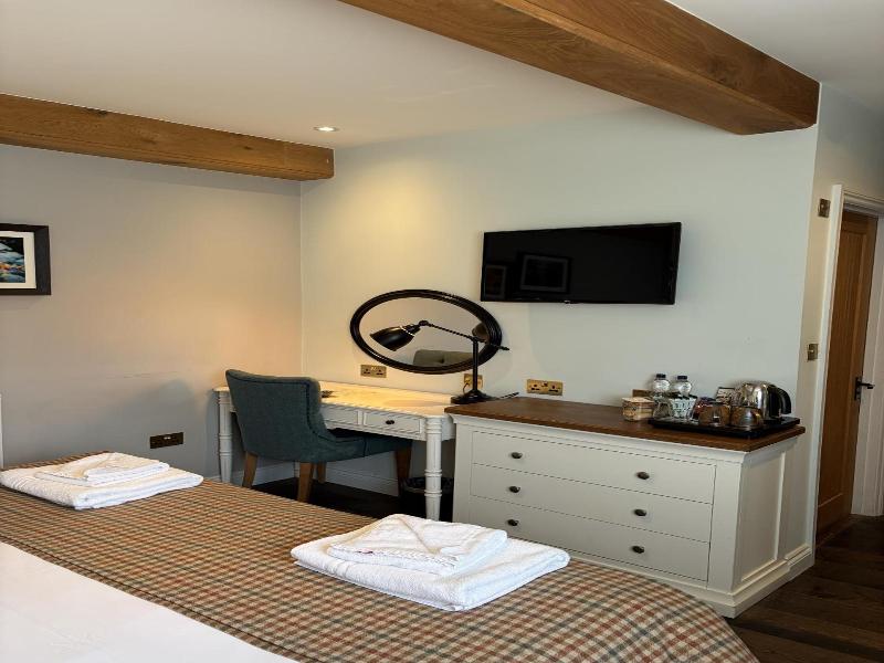 The Walhampton Arms image