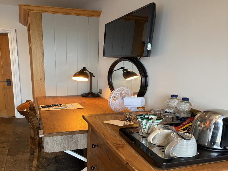 The Walhampton Arms image