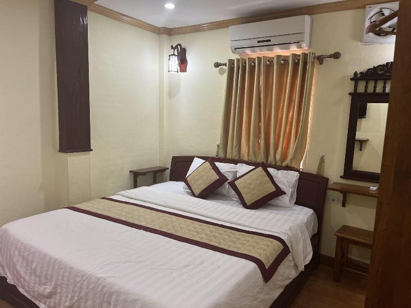 Xayana Home image
