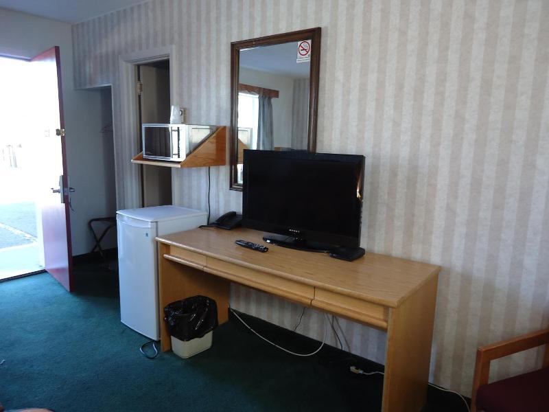 Kingsway Inn image