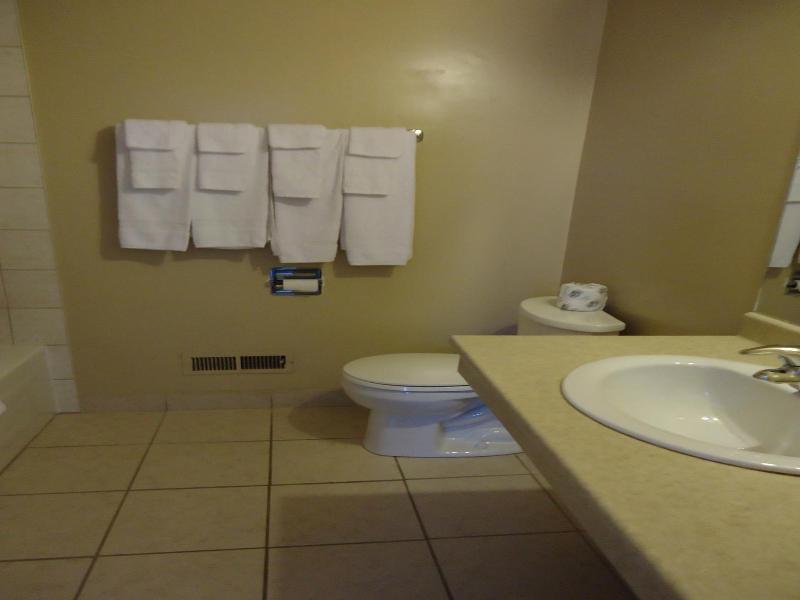 Kingsway Inn image