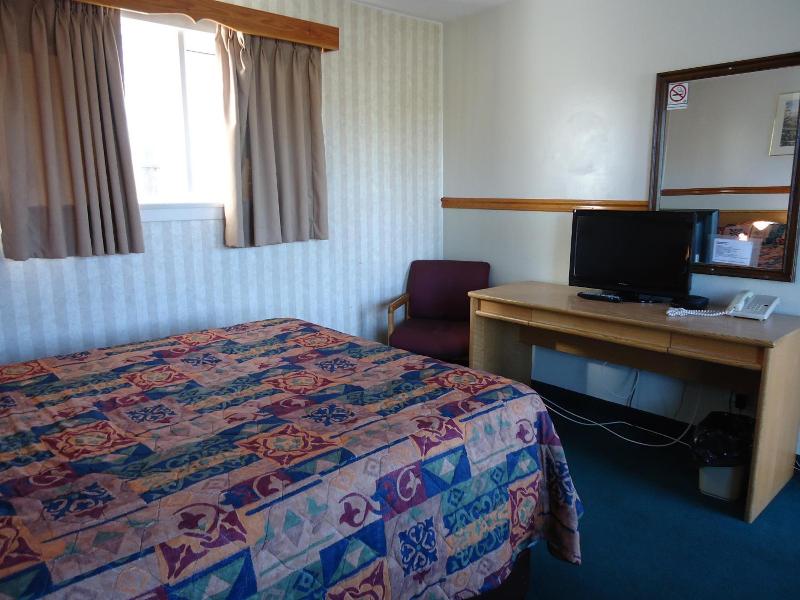 Kingsway Inn image