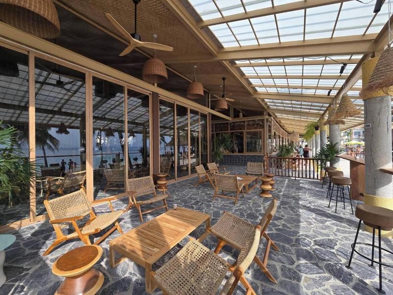 Cocohut Beach Resort & Spa image