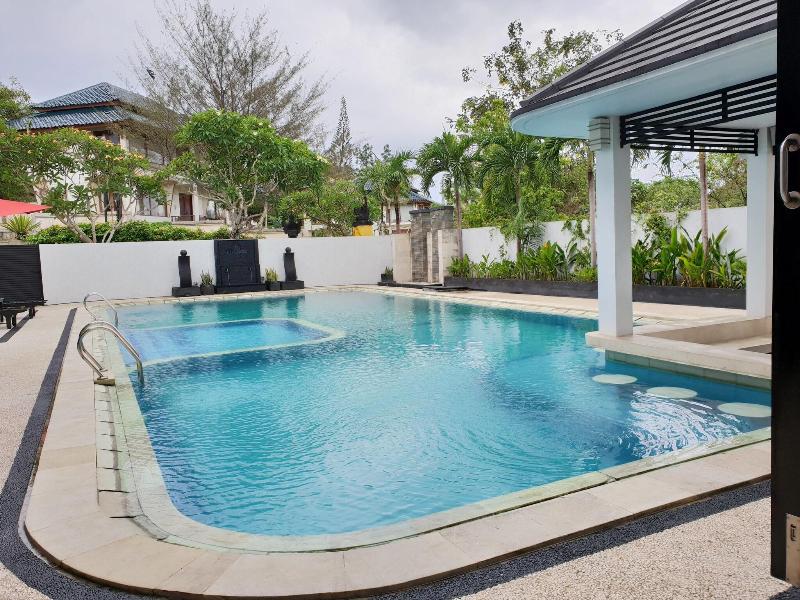 Aldeoz Nusa Dua Private Villa Bali image