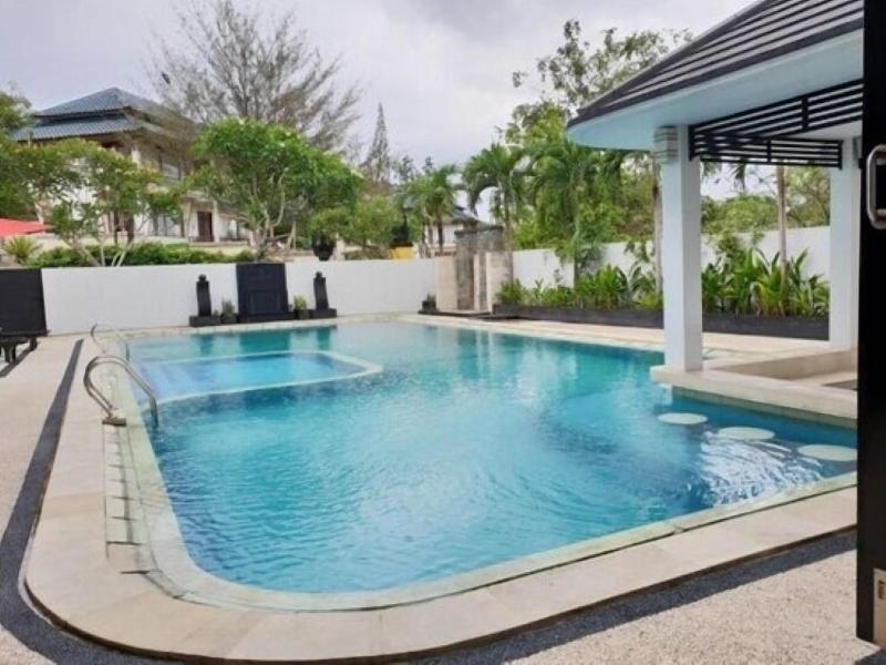 Aldeoz Nusa Dua Private Villa Bali image