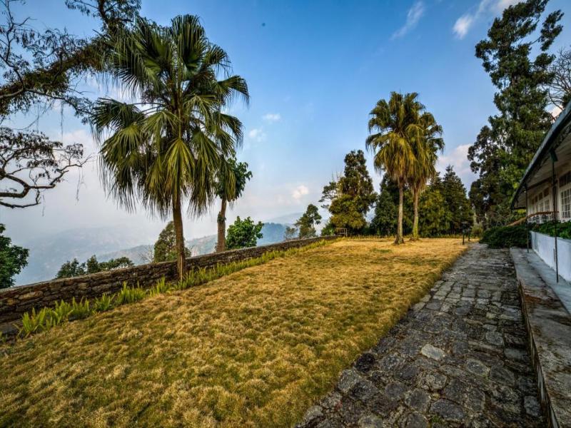 Singell Tea Estate - A CGH Earth Experience image