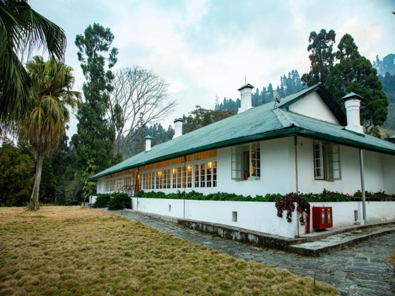 Singell Tea Estate - A CGH Earth Experience image