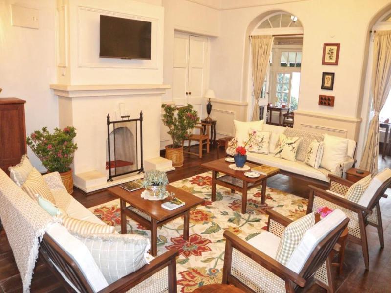 Singell Tea Estate - A CGH Earth Experience image