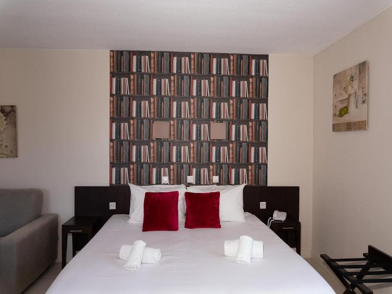 Logis Hostellerie De L'abbaye image