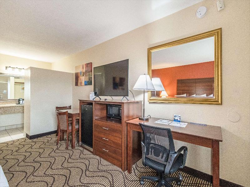 Best Western Roseville Inn image
