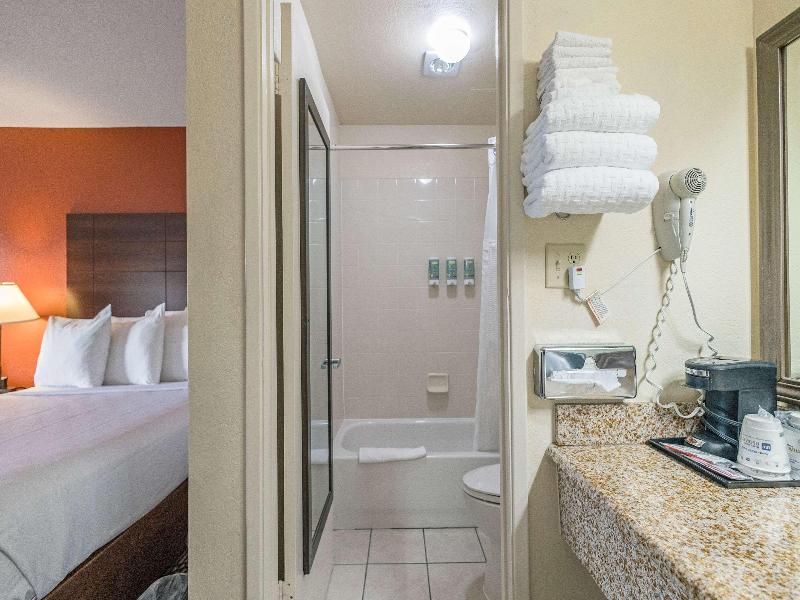 Best Western Roseville Inn image