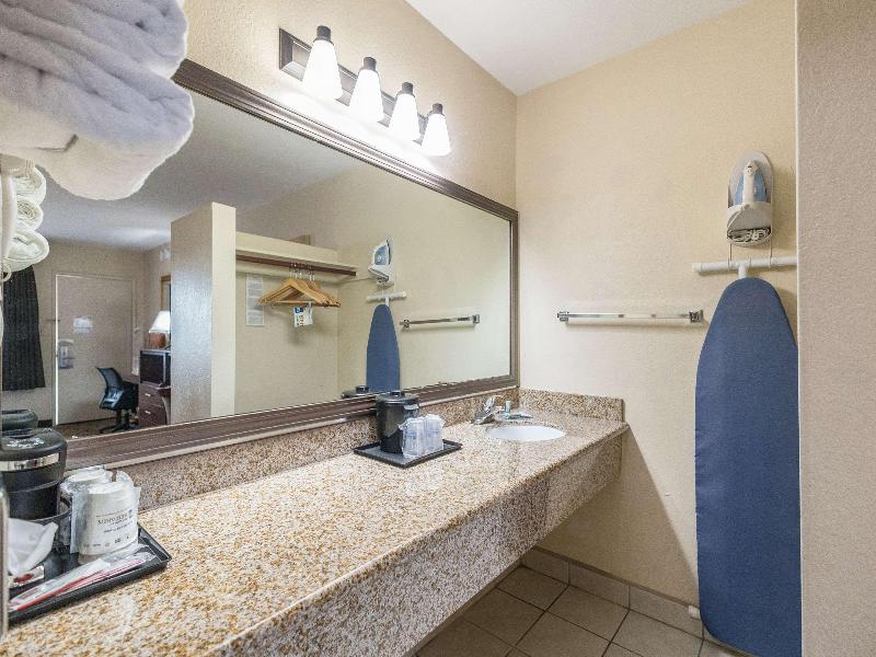 Best Western Roseville Inn image