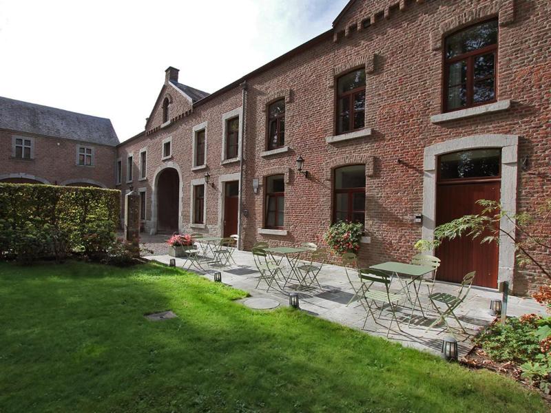 Ho^tel - Ferme Du Cha^teau D'ahin image