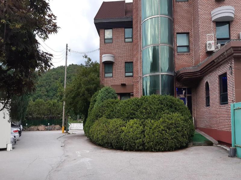 Feel Motel image
