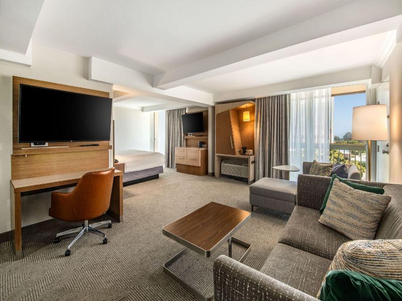 Holiday Inn Oxnard - Ventura By IHG image