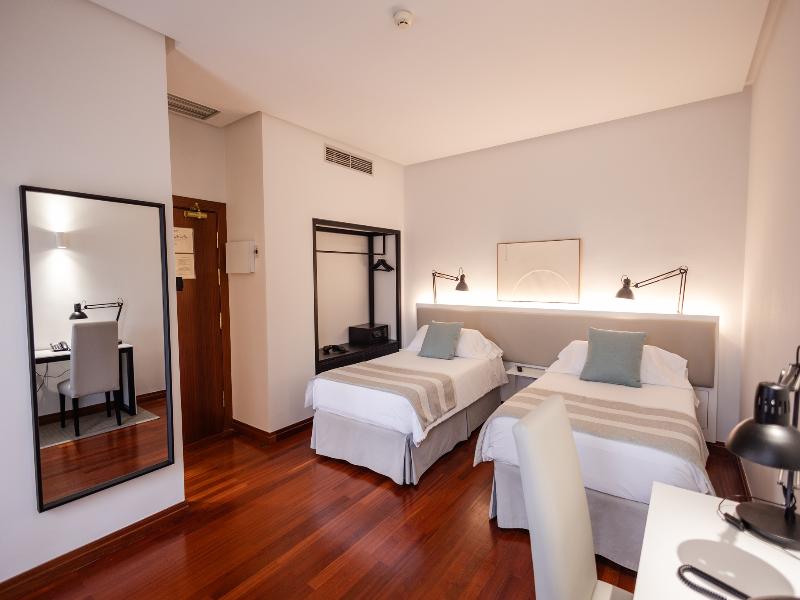 Hotel Escuela Santa Brígida image