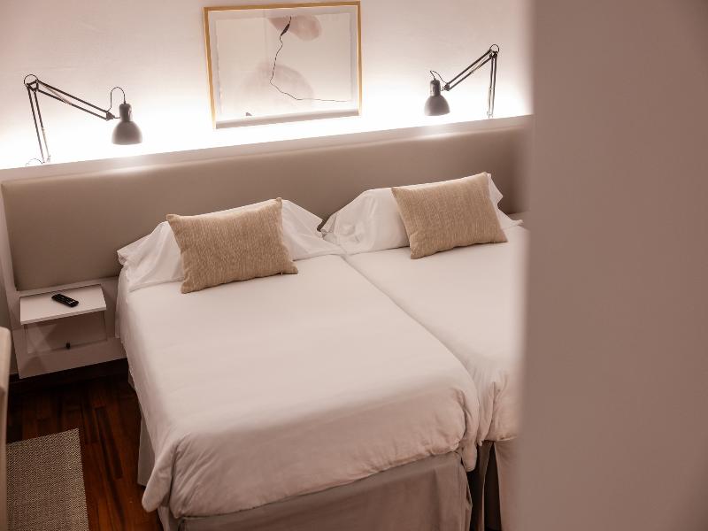 Hotel Escuela Santa Brígida image