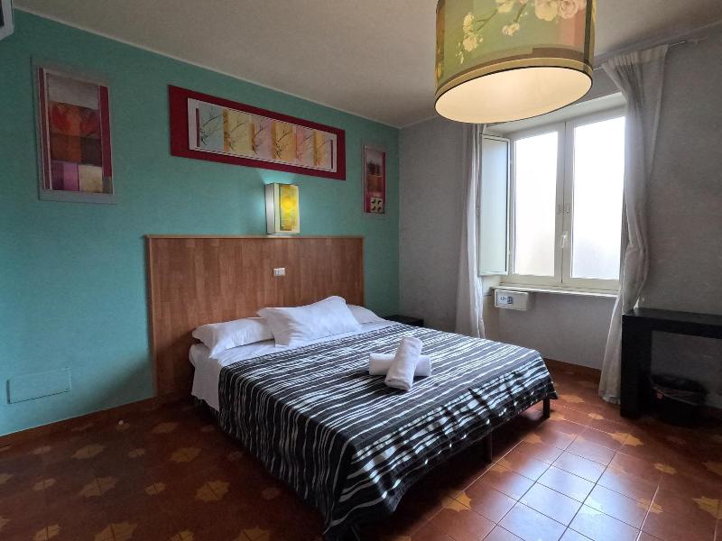 Roma Room image