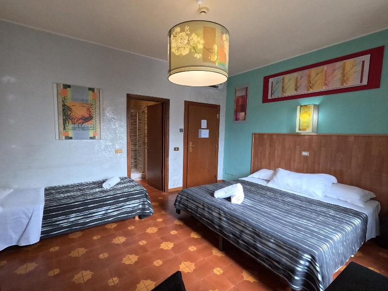 Roma Room image