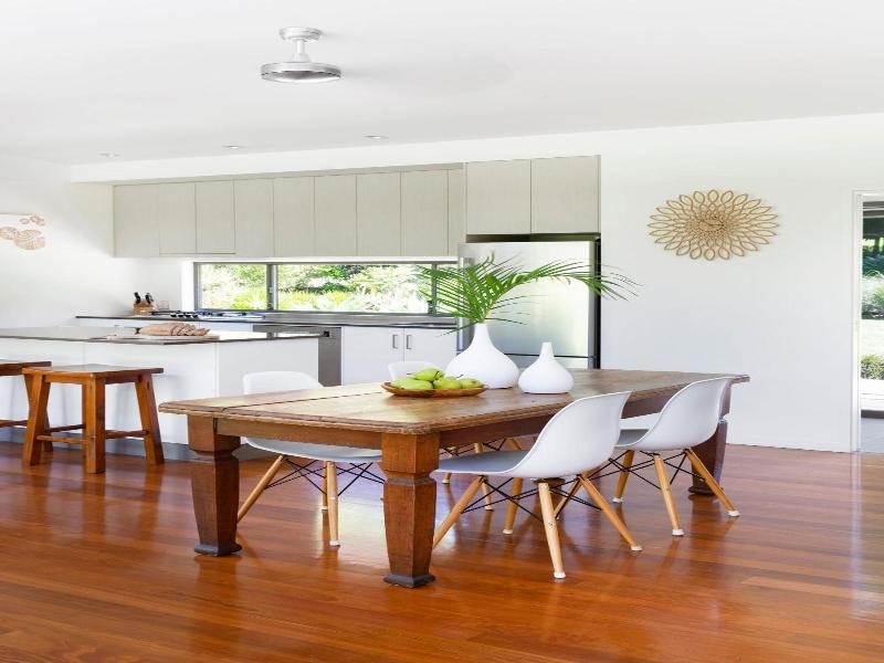 Lily Pad At Byron Bay image