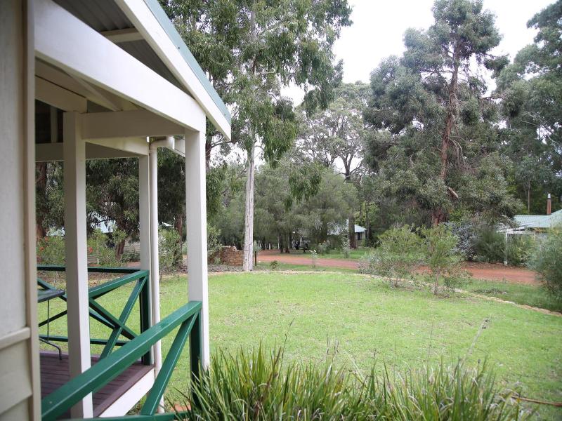 Bushy Lake Chalets