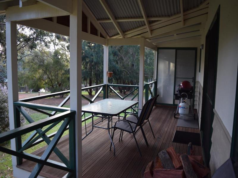 Bushy Lake Chalets