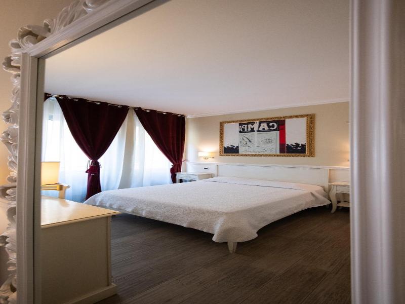 Bed Bra image