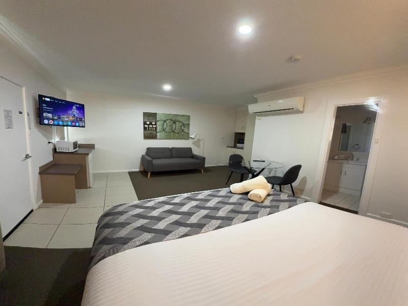 Mia Motel