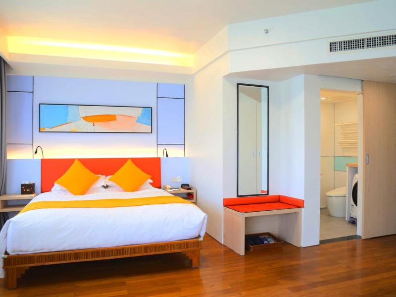 Bed room