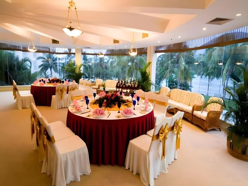Resort Golden Palm image