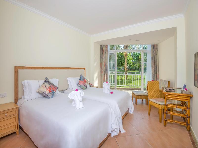 Resort Golden Palm image