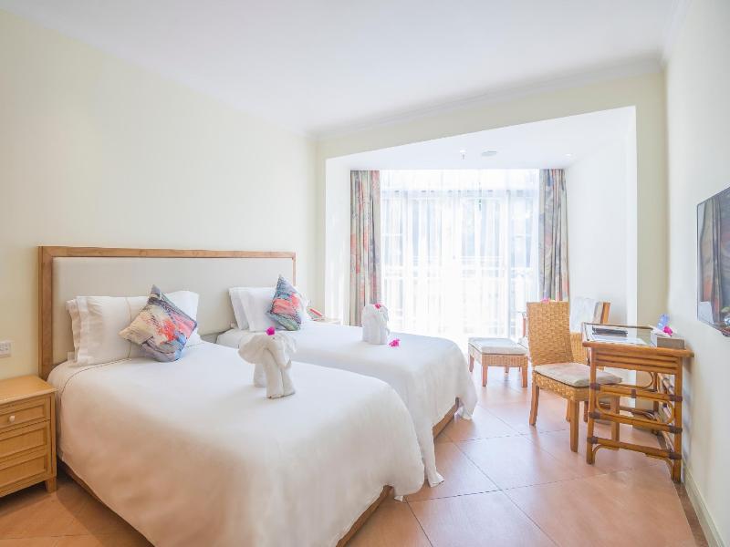 Resort Golden Palm image