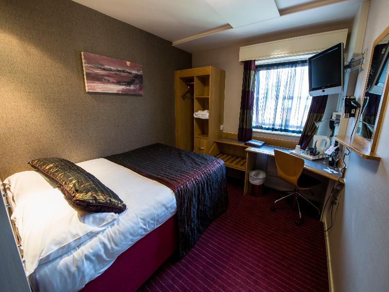 Pendulum Hotel image
