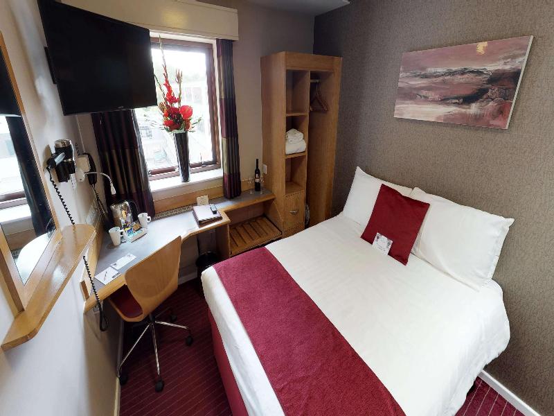 Pendulum Hotel image