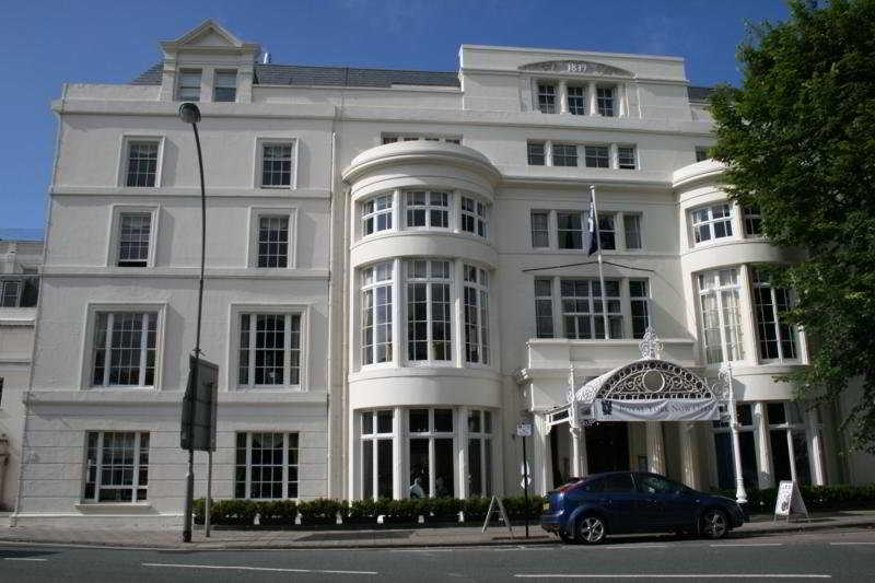 The Max Brighton image