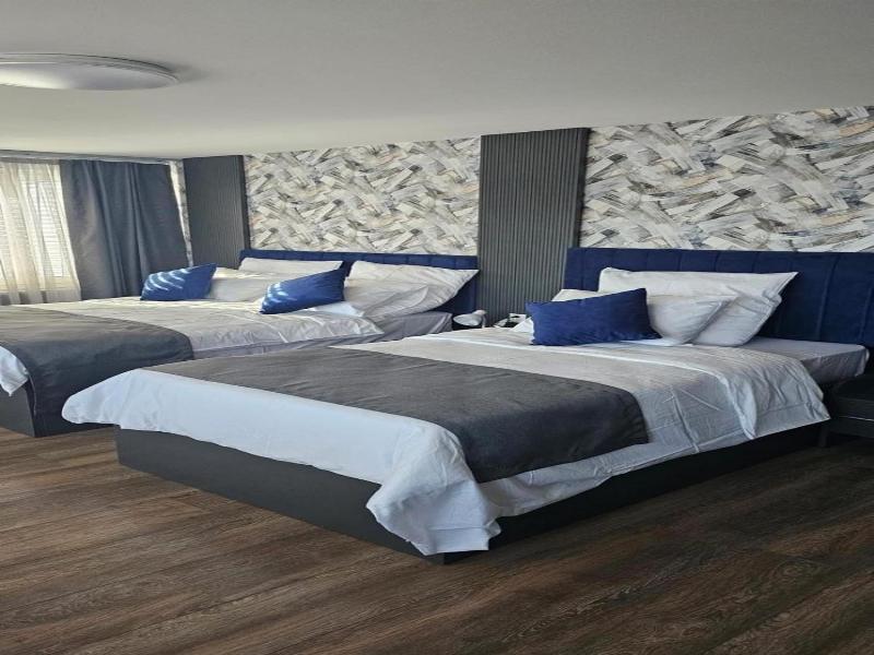 Hotel Check Inn Sumak image